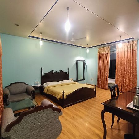 Juesta Lake Nahargarh Palace, Chittorgarh Parsoli Екстер'єр фото