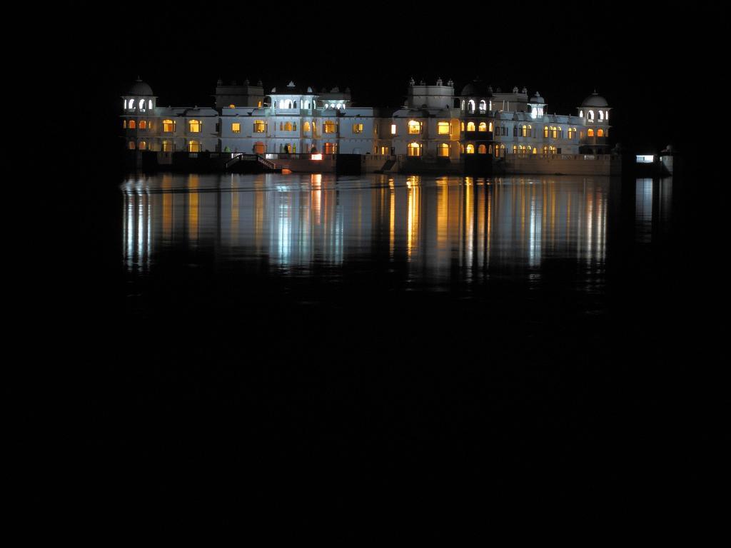 Juesta Lake Nahargarh Palace, Chittorgarh Parsoli Екстер'єр фото